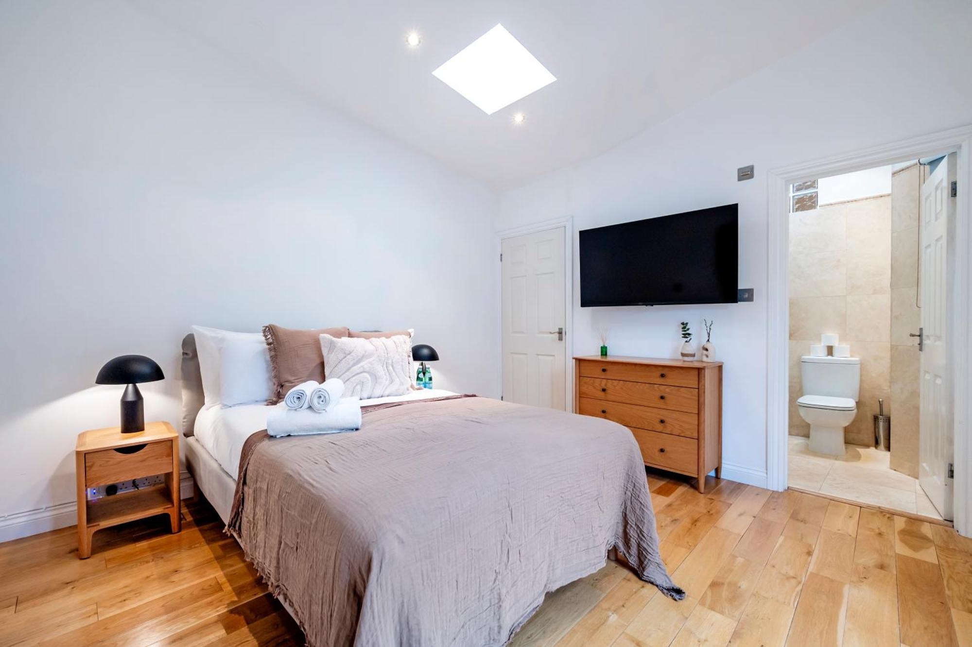 Apartamento 2 Bedr, 3 Beds, 2 Bath Covent Garden 3-min Subway *